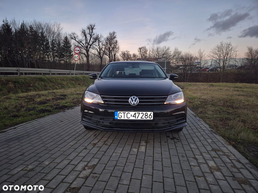 Volkswagen Jetta - 9