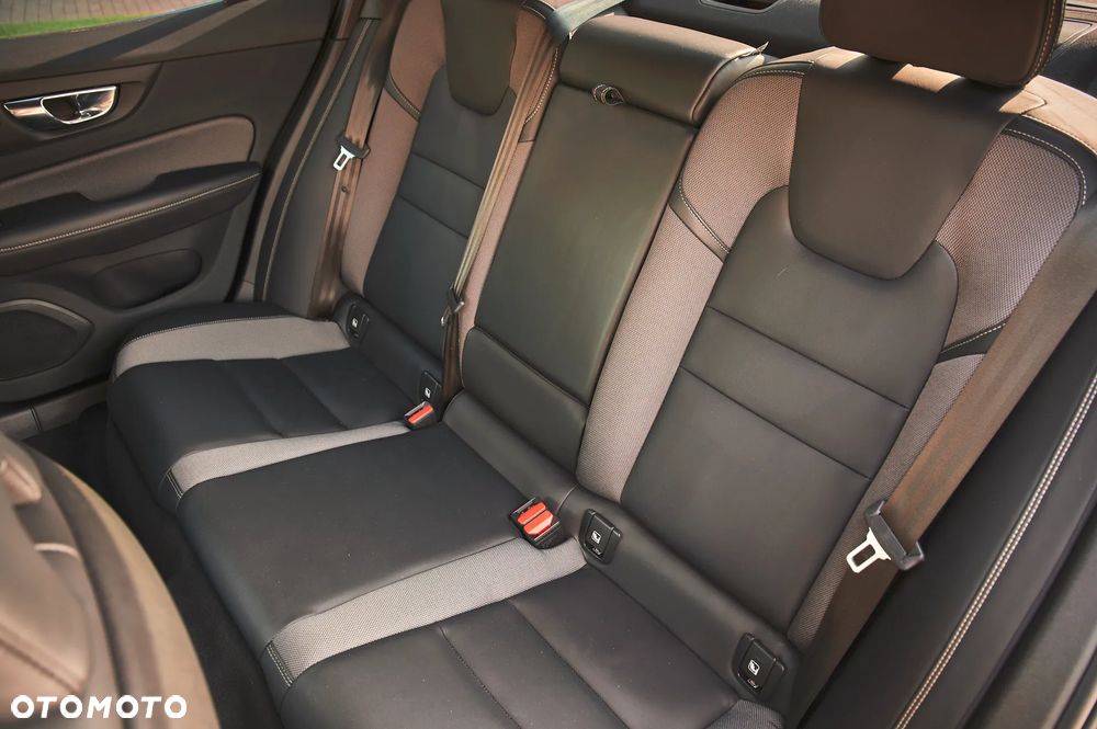 Volvo S60 B4 B Geartronic RDesign - 20