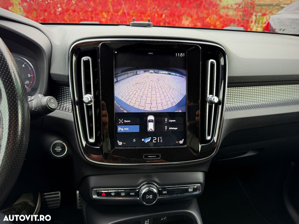 Volvo XC 40 D4 AWD Geartronic R-Design - 23