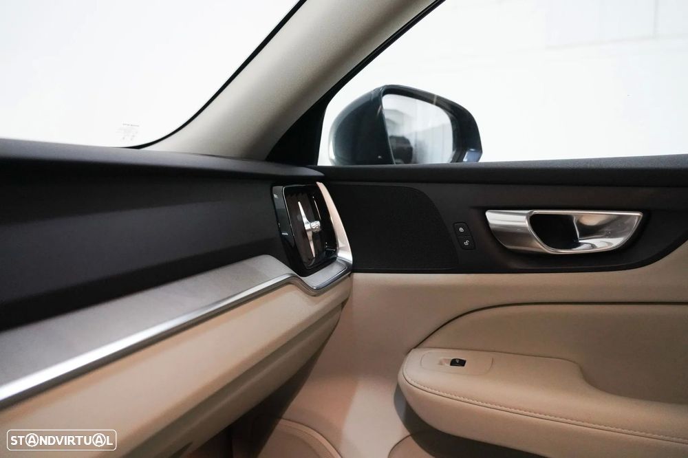 Volvo V60 Cross Country 2.0 B4 Geartronic - 20