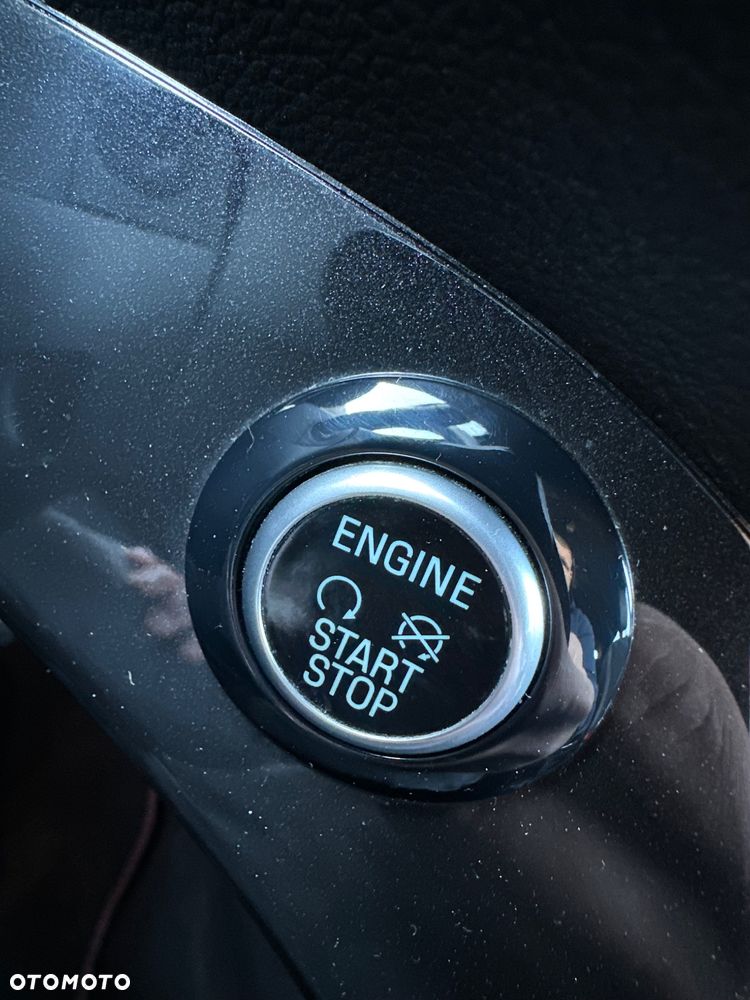 Ford Kuga 1.5 EcoBoost 2x4 ST-Line - 19