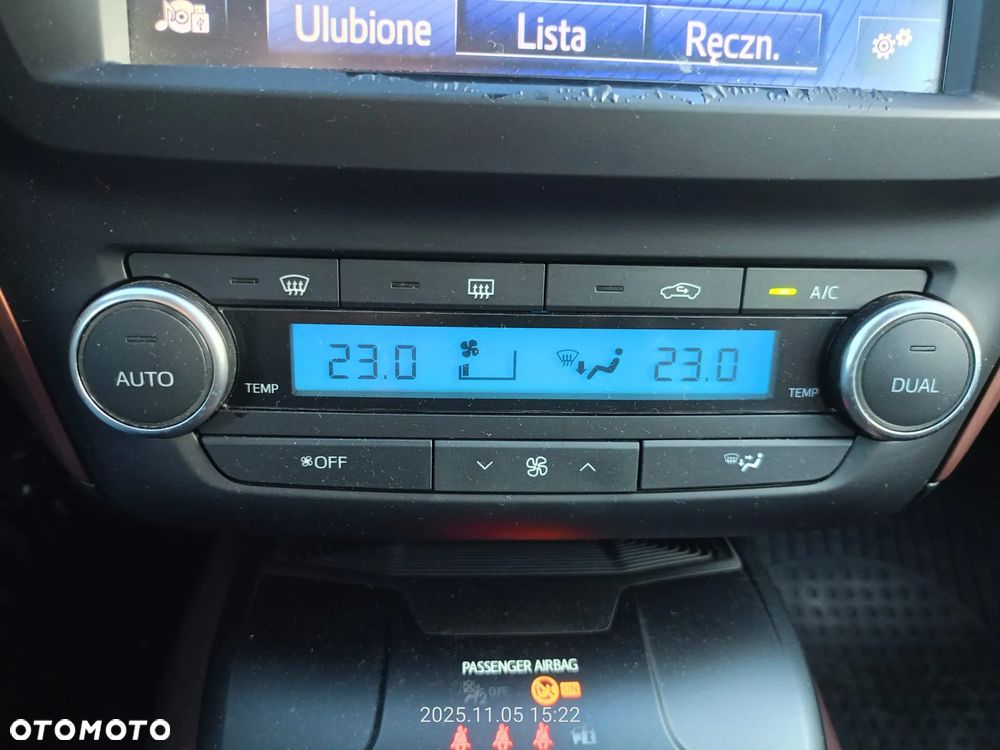 Toyota Avensis 1.8 Premium MS - 15