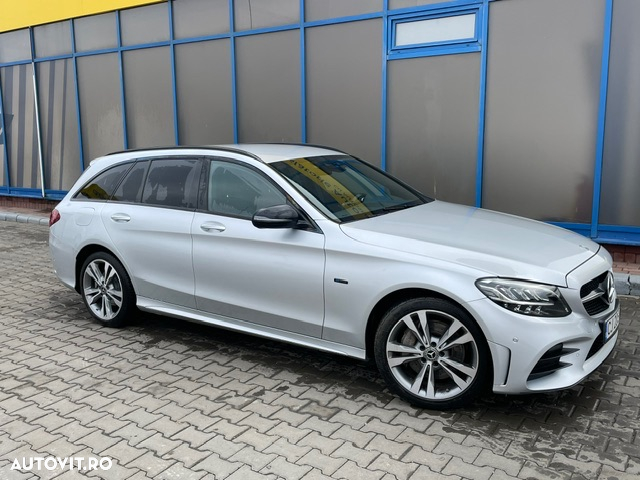Mercedes-Benz C 300 e 9G-TRONIC AMG Line - 9