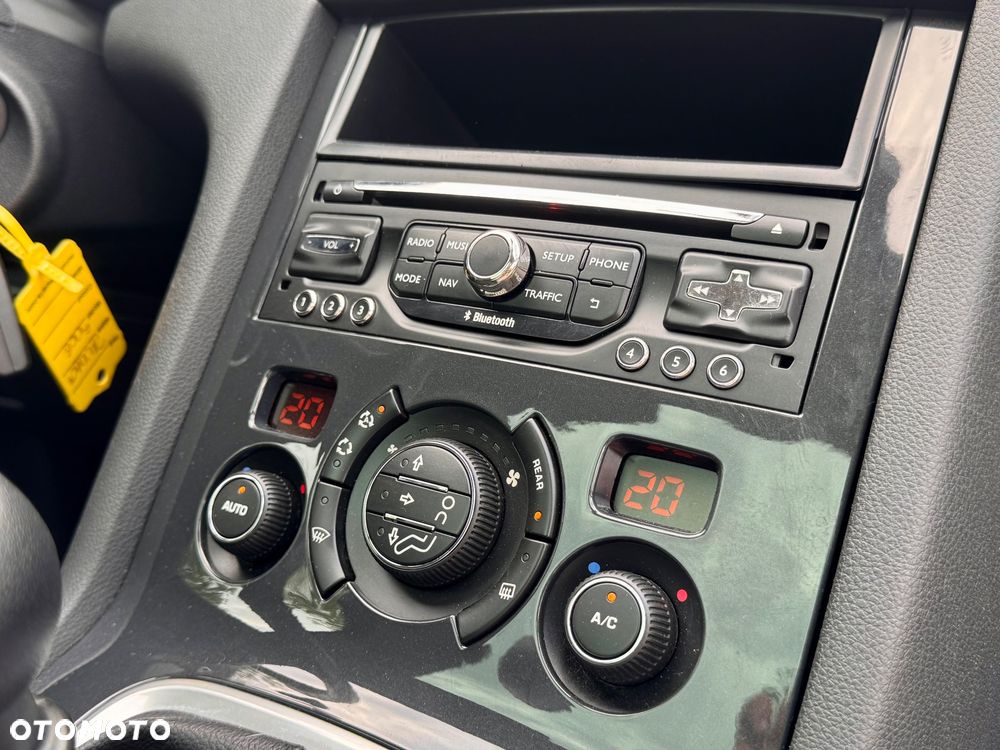 Peugeot 5008 HDI FAP 115 Family - 38