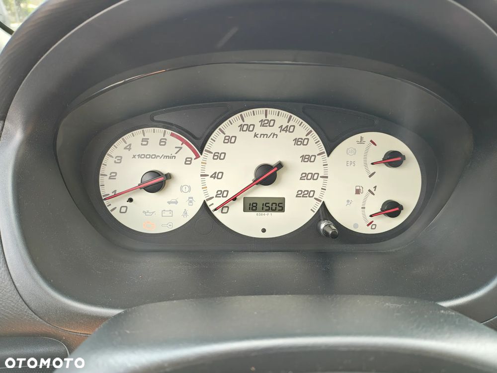 Honda Civic 1.6i ES - 17