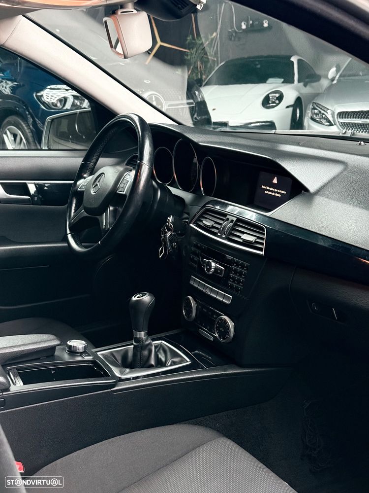 mercedes-benz c-180 ver-cdi-executive-blueefficiency - 13
