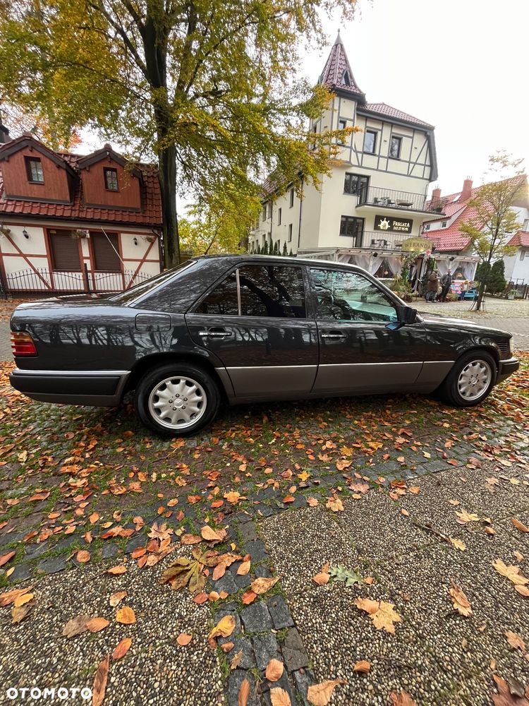 Mercedes-Benz W124 (1984-1993) - 20
