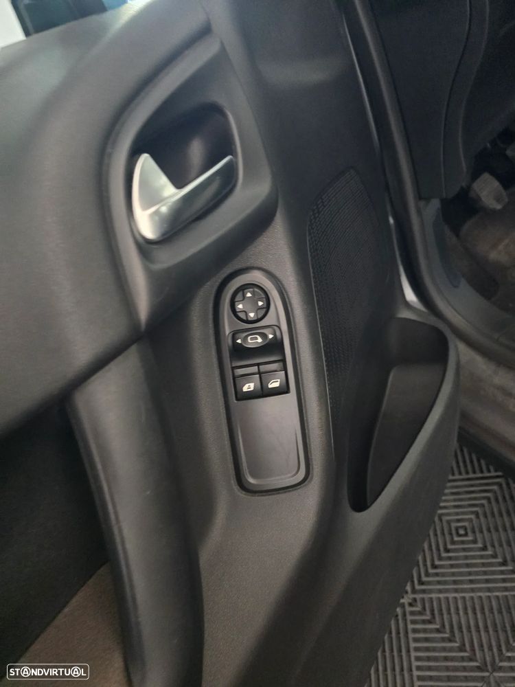 Citroën C3 1.4 HDi Exclusive - 6