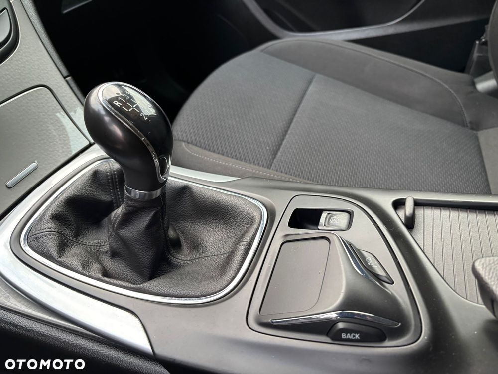 Opel Insignia 2.0 CDTI Design Edition - 27