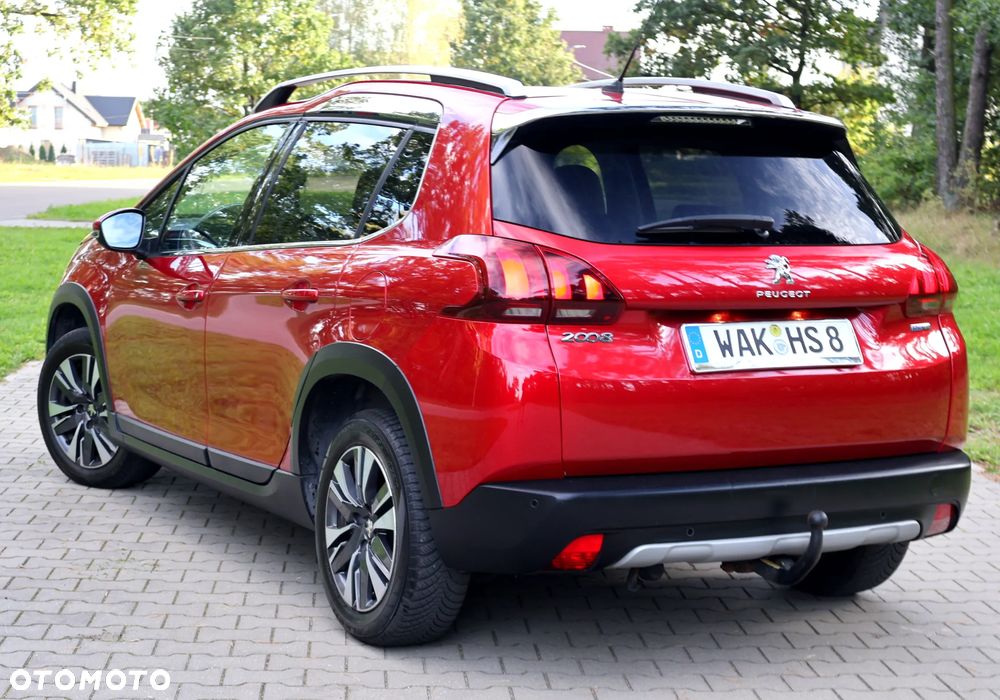 Peugeot 2008 1.2 Pure Tech Allure S&S - 26