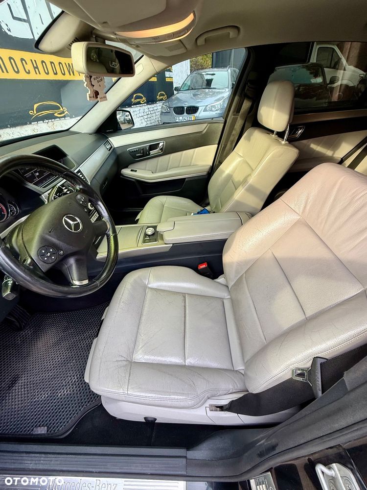 Mercedes-Benz Klasa E 350 CDI DPF BlueEFFICIENCY 7G-TRONIC Avantgarde - 18