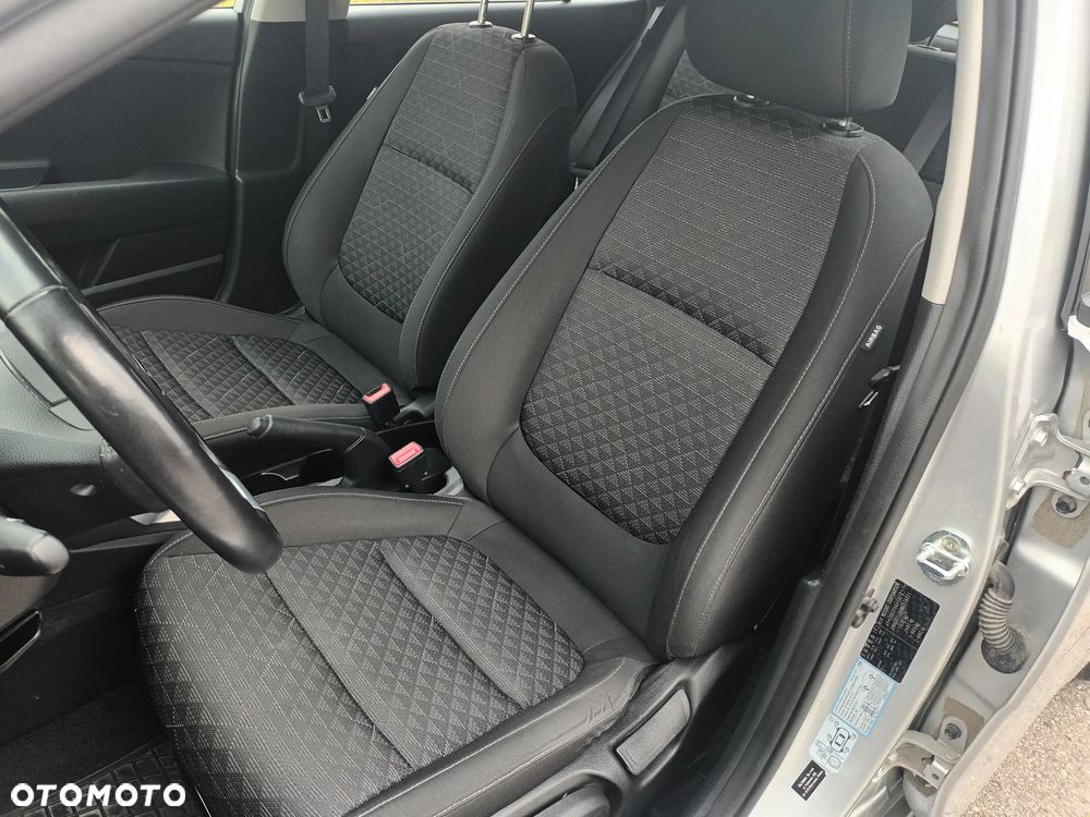 Kia Rio - 24