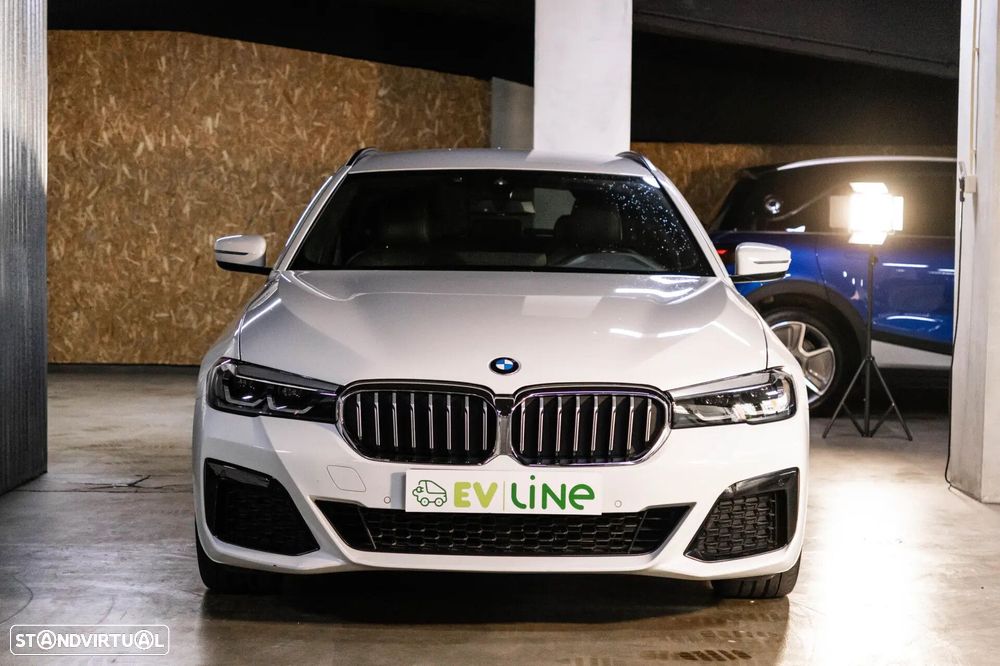 BMW 530 e Pack Desportivo M - 6