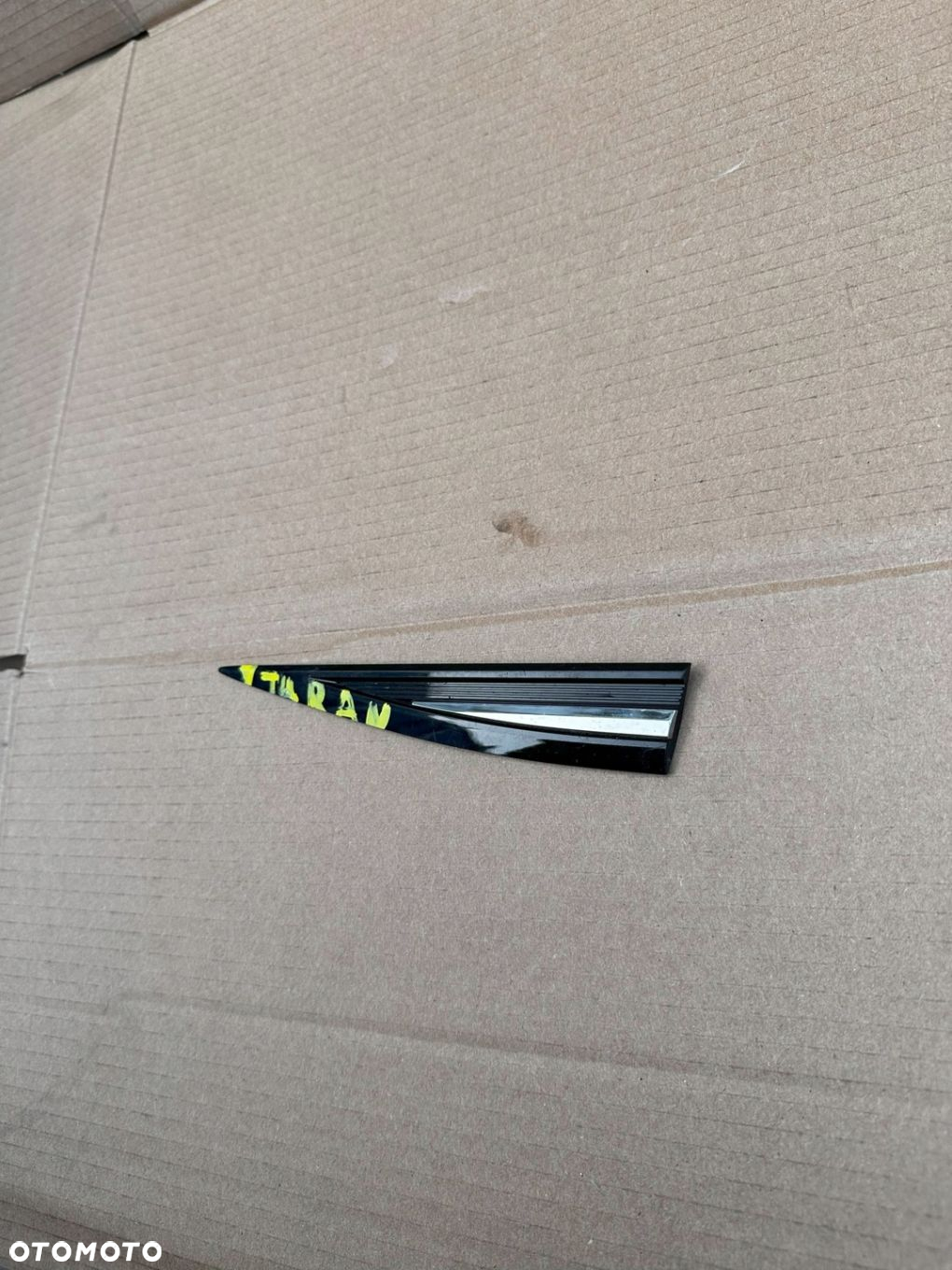 VW touran r-line emblemat znaczek 5ta853425a - 3