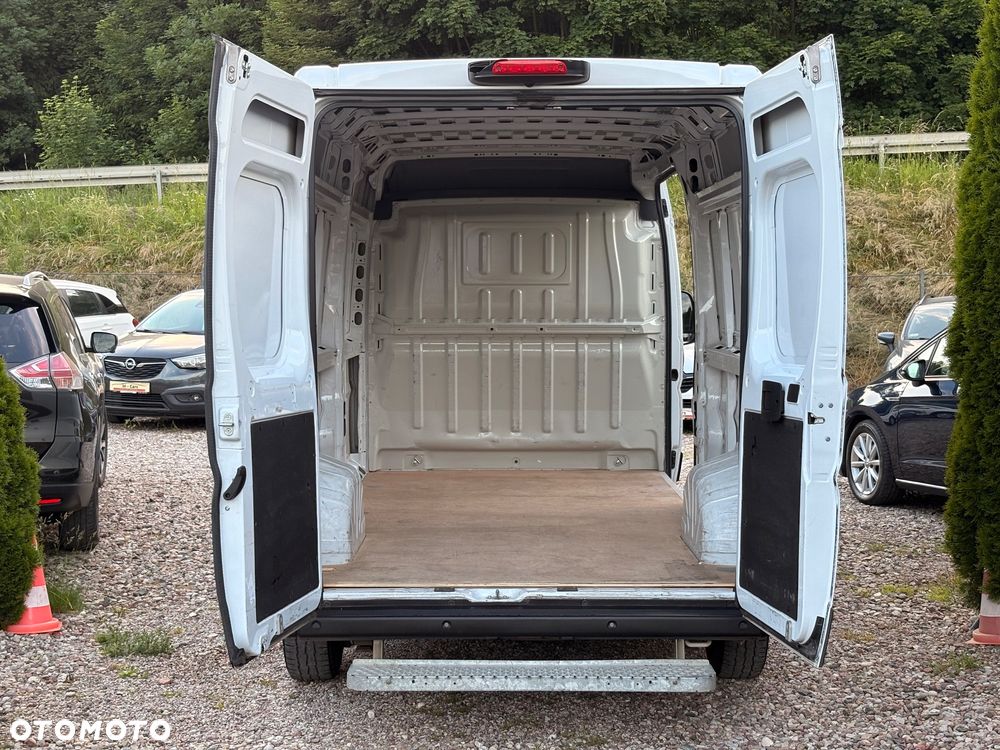 Peugeot Boxer 335 L3H2 Premium - 19