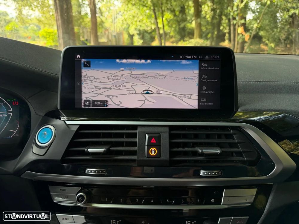 BMW iX3 M Sport Impressive - 33
