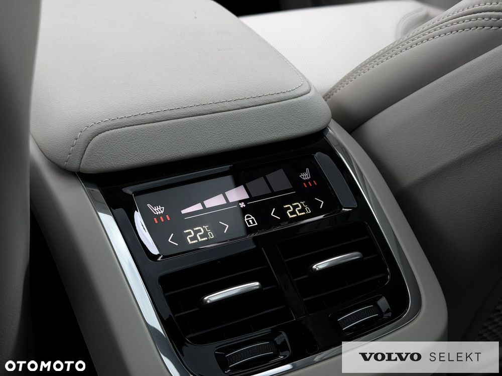 Volvo V60 Cross Country - 19