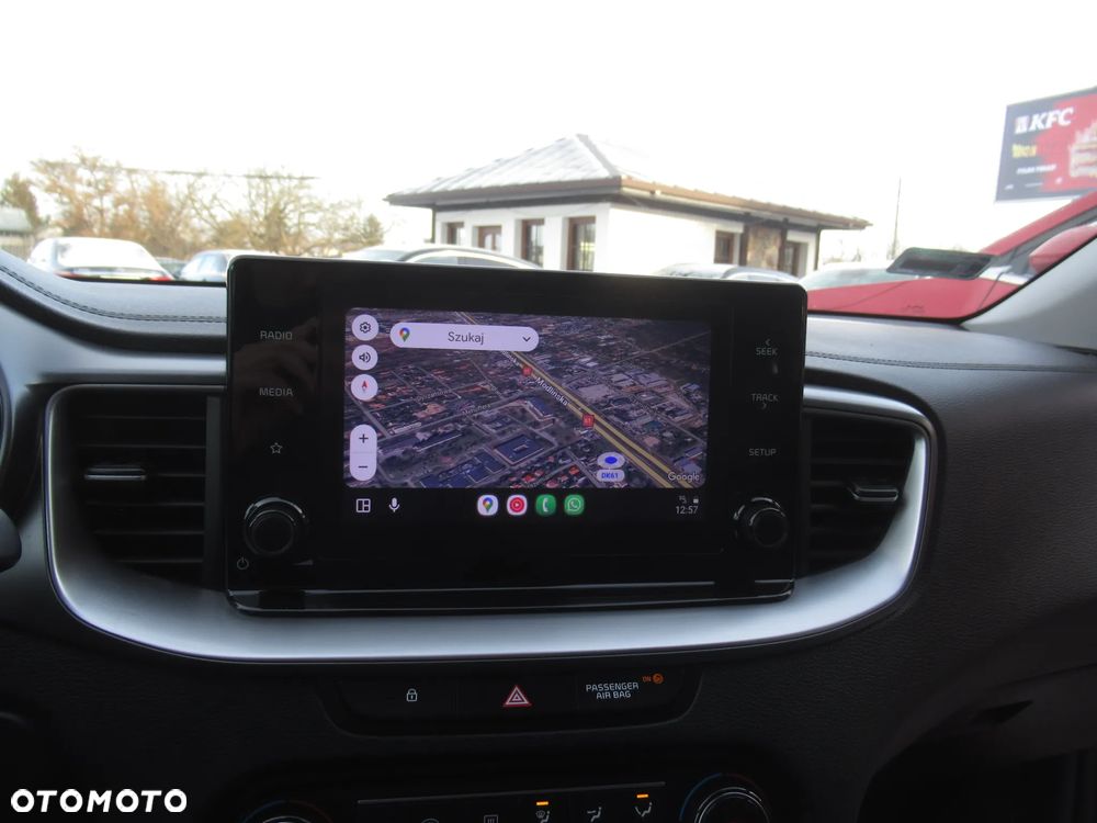 Kia Ceed 1.5 T-GDI M - 23