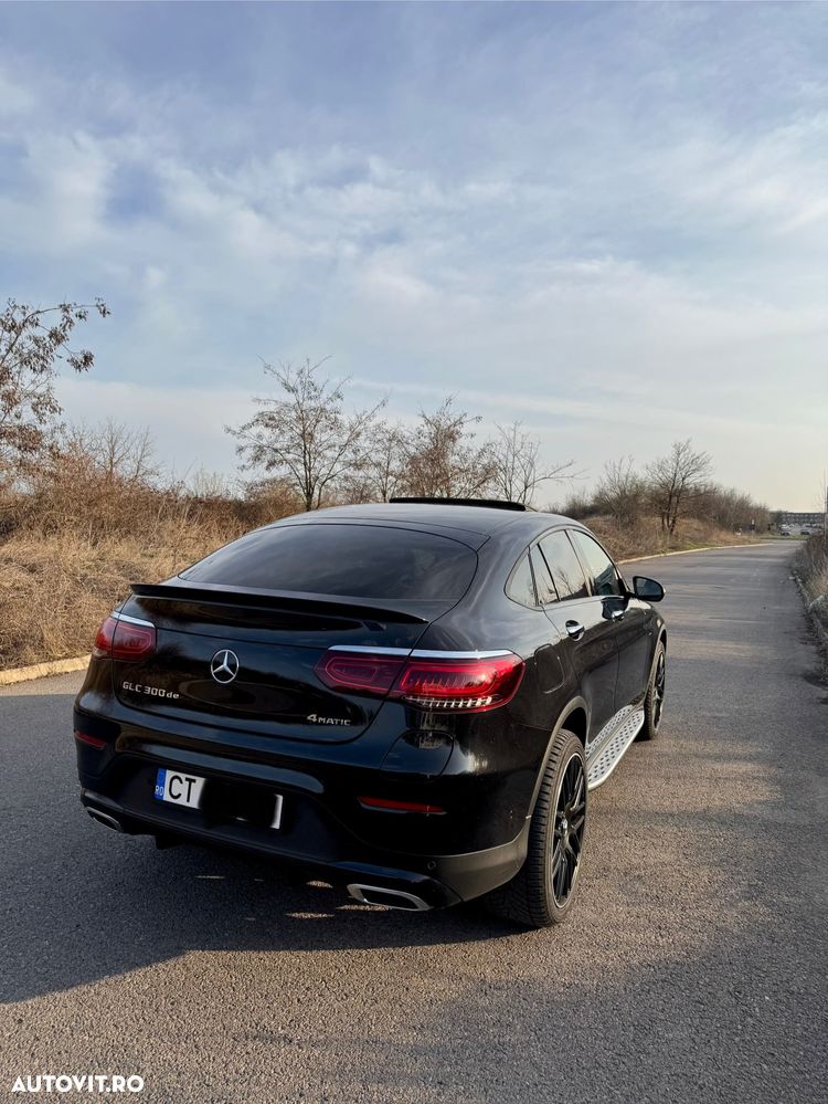 Mercedes-Benz GLC Coupe 300 de 4MATIC - 2