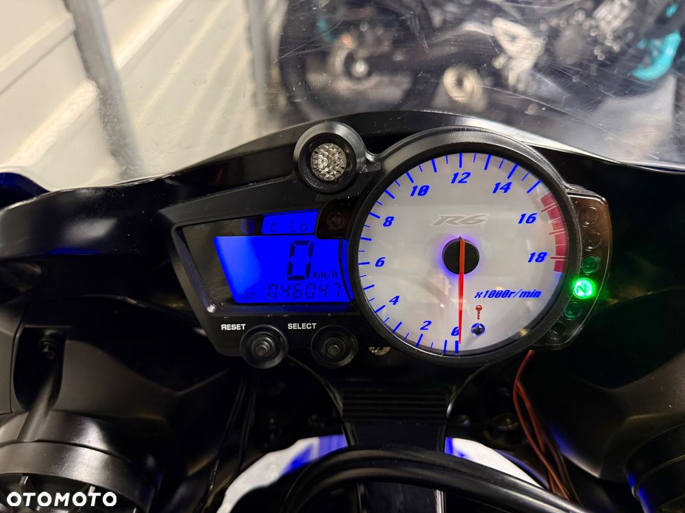 Yamaha R6 - 9