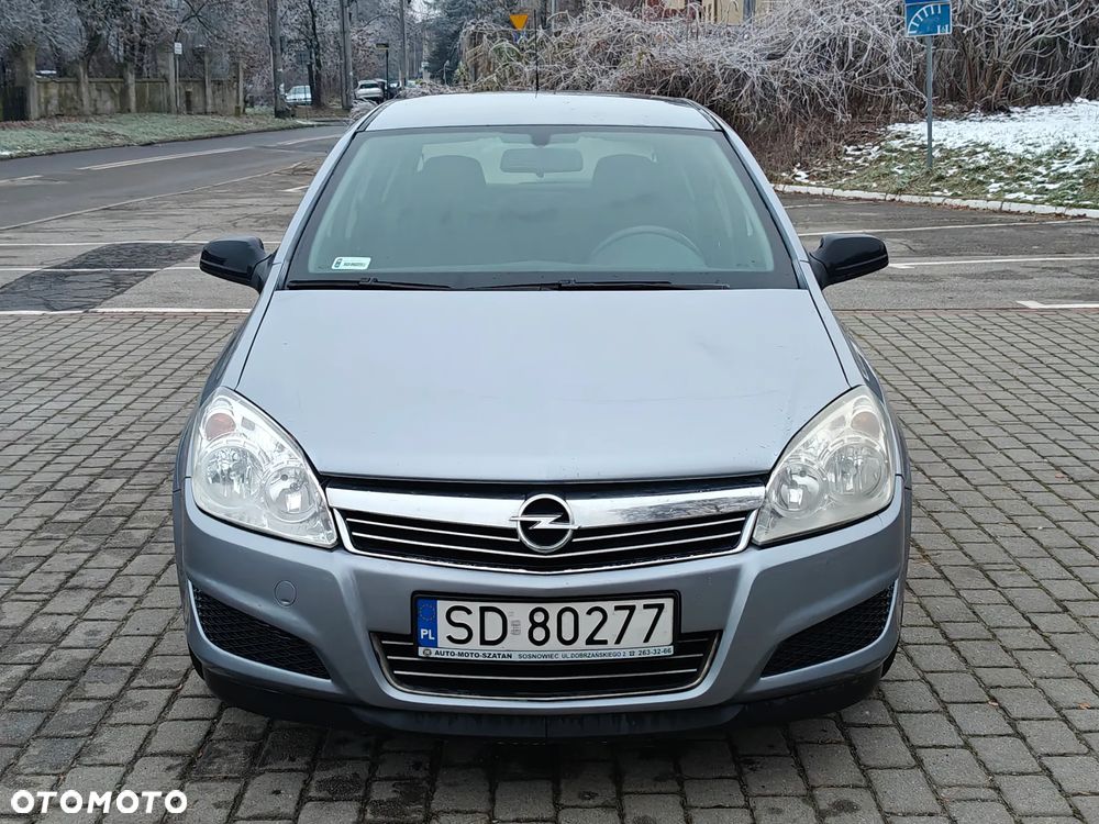 Opel Astra 1.6 Cosmo - 24