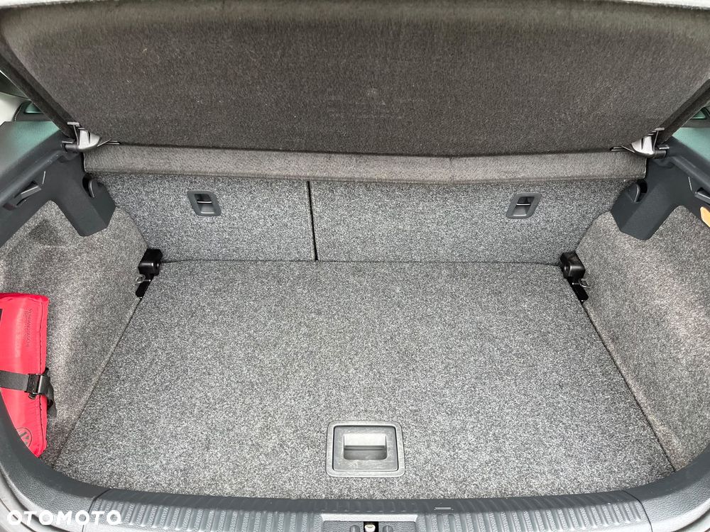 Volkswagen Polo 1.2 MATCH - 15
