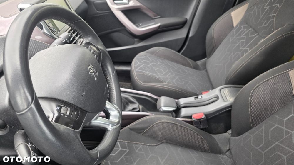 Peugeot 2008 1.5 BlueHDi Style - 5