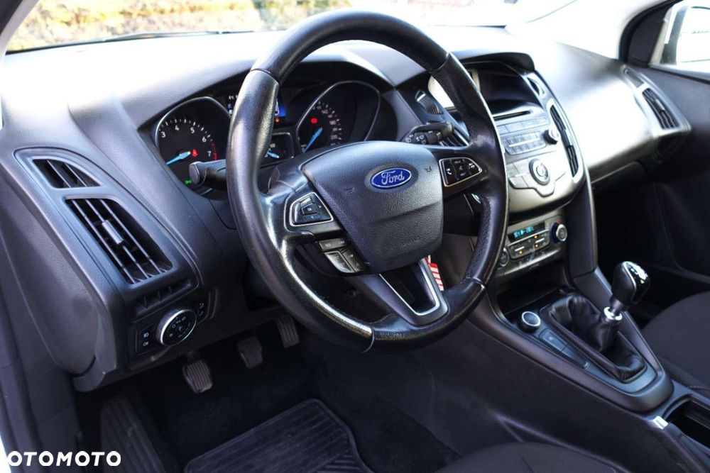 Ford Focus - 15