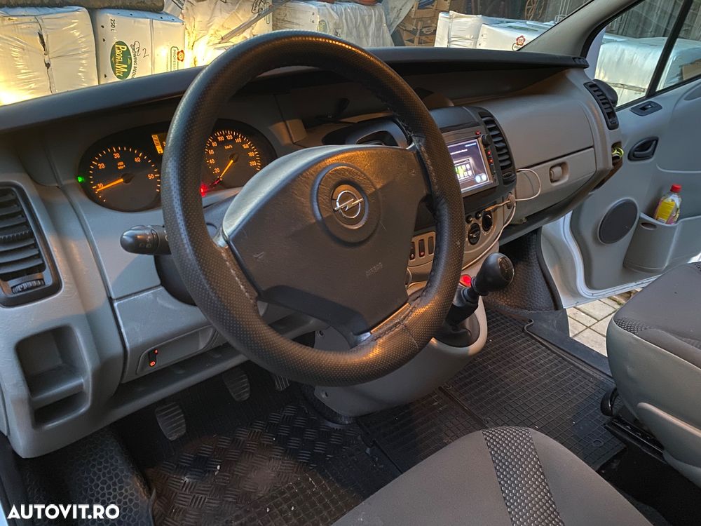 Opel Vivaro - 9
