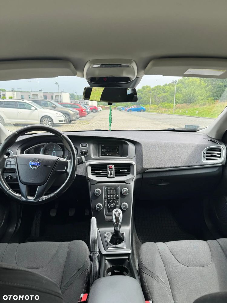 Volvo V40 D2 Kinetic - 5