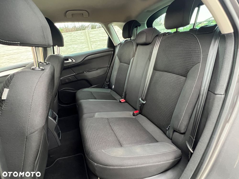 Citroën C4 BlueHDi 100 Stop&Start 86g Selection - 27