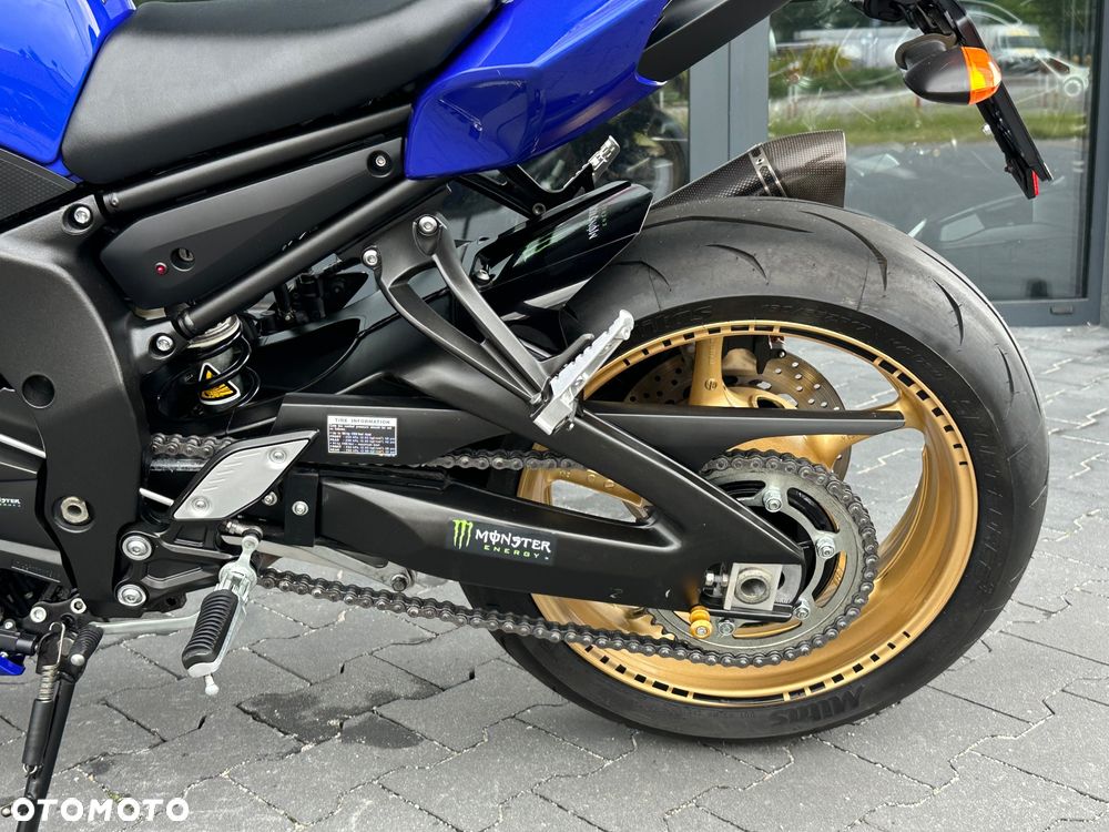 Yamaha FZ8 - 32