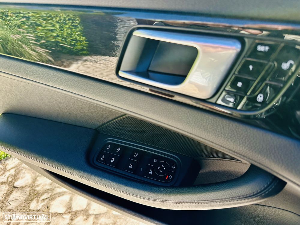 Porsche Panamera 4 Edition 10 Anos - 22