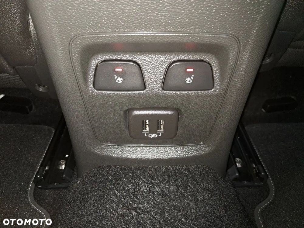 Opel Astra 1.6 Turbo Start/Stop Innovation - 28