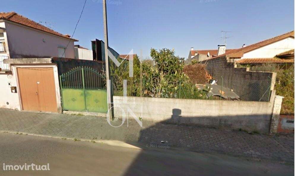 Terreno urbanizável na Rua da Rainha, em Bustos, concelho de Oliveira - Grande imagem: 2/5
