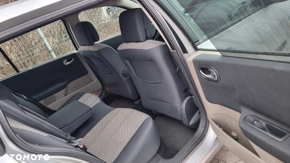 Renault Megane - 8