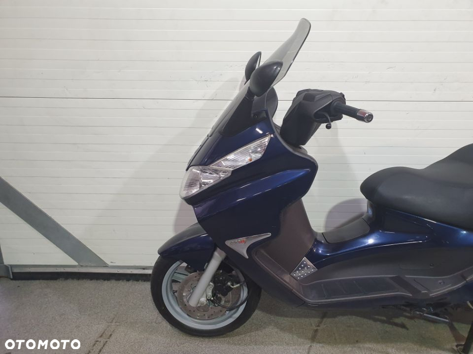 Piaggio X8 - 12