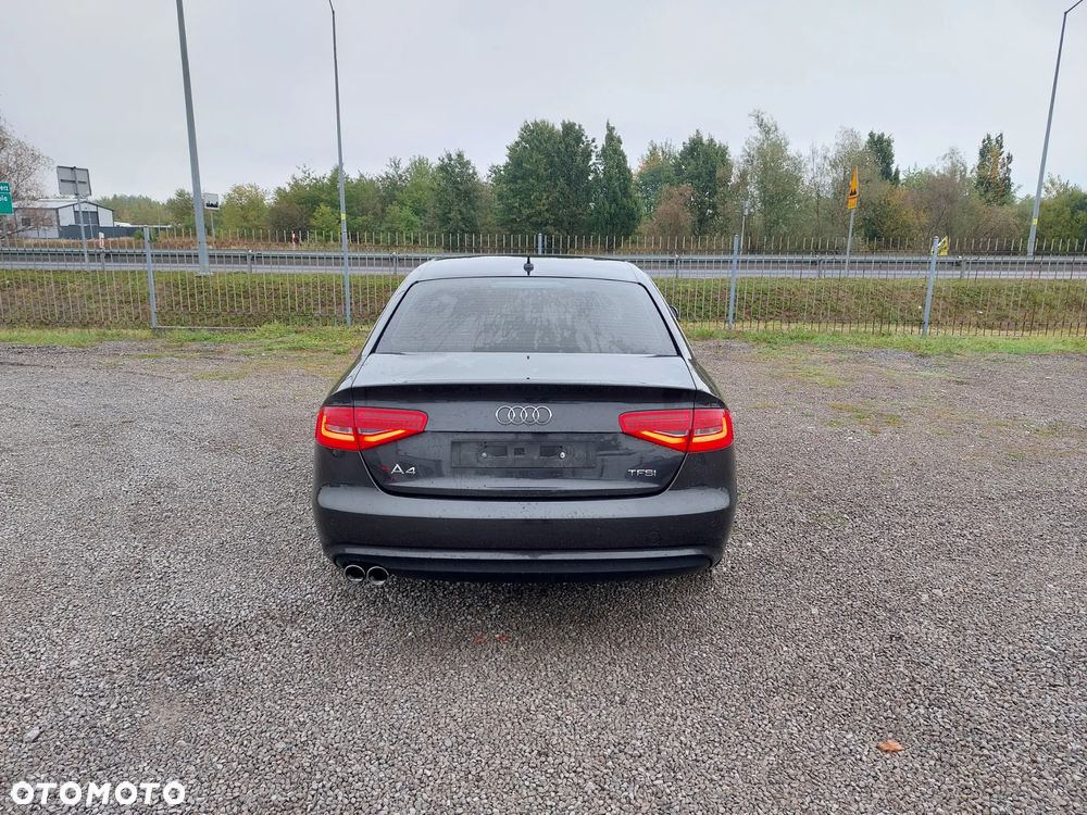 Audi A4 Limousine - 6