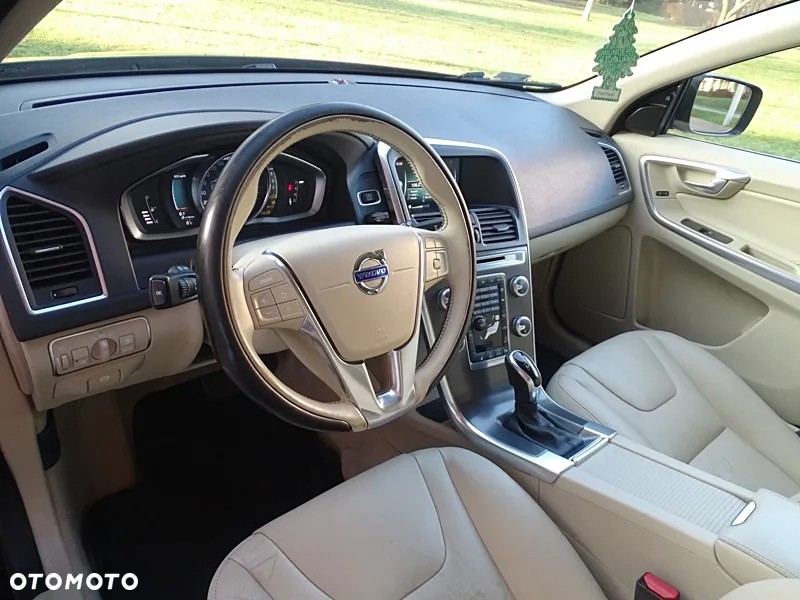 Volvo XC 60 D4 AWD Summum - 14