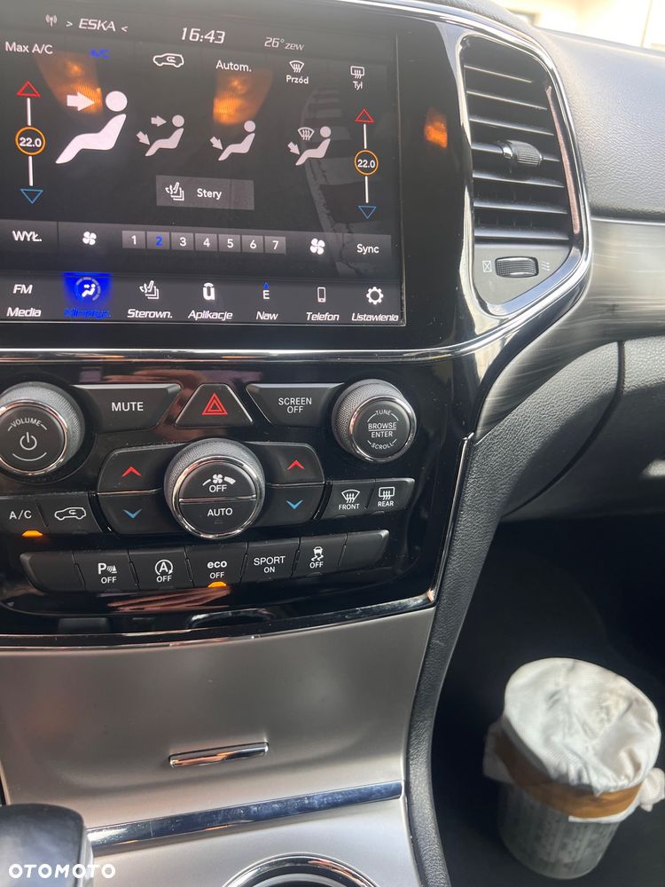 Jeep Grand Cherokee - 17