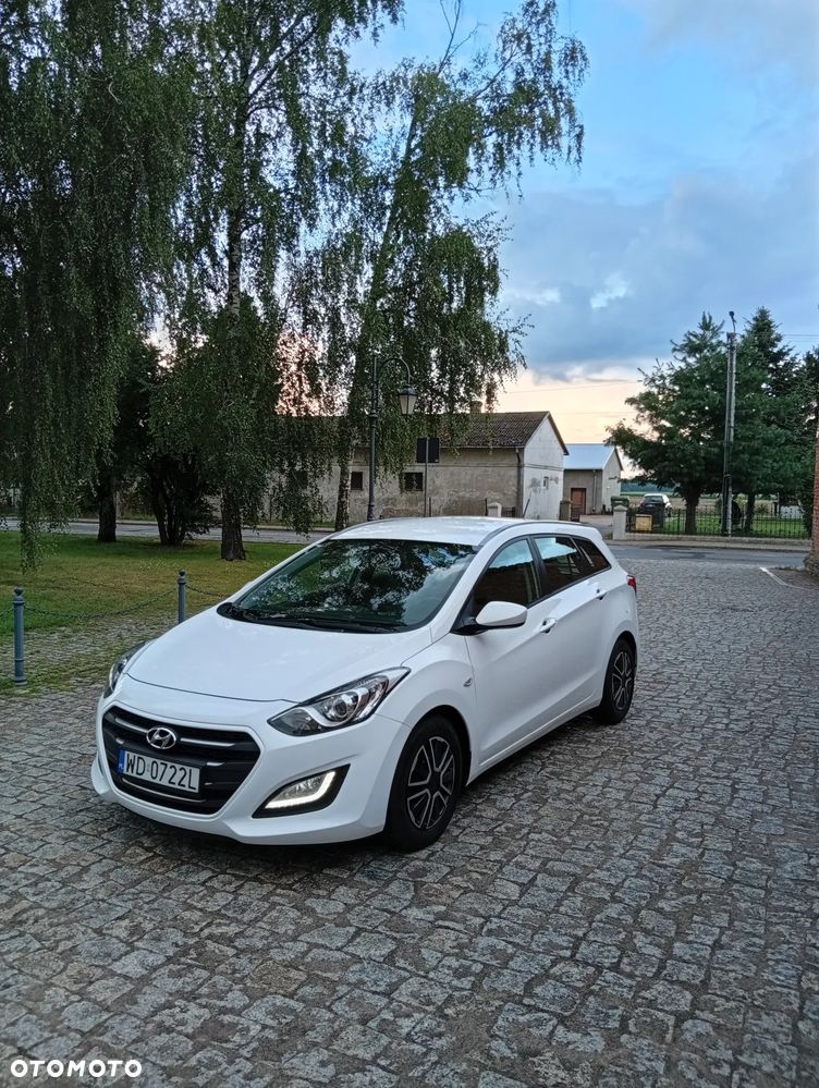 Hyundai i30 1.4 CRDi Classic + - 3