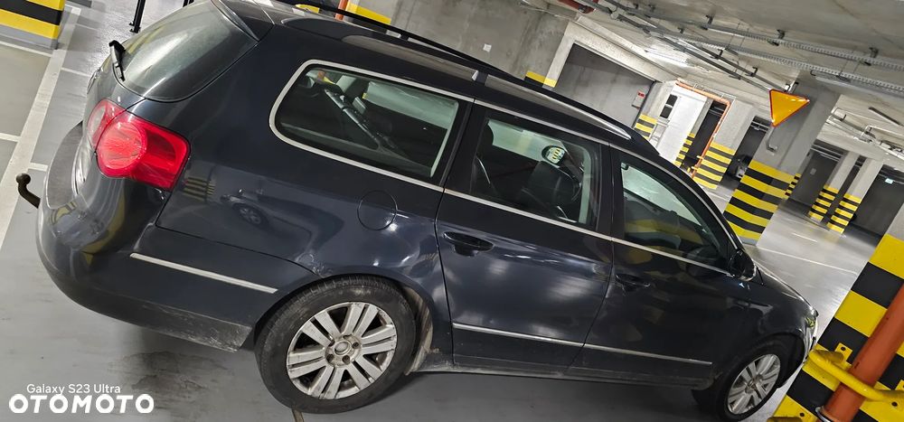 Volkswagen Passat 1.9 TDI Comfortline - 15