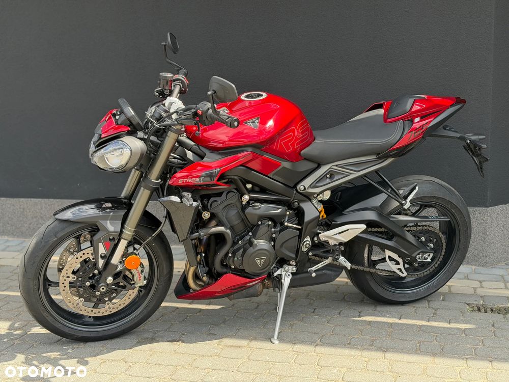 Triumph Street Triple - 10