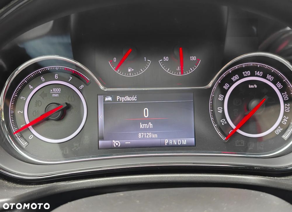 Opel Insignia - 12