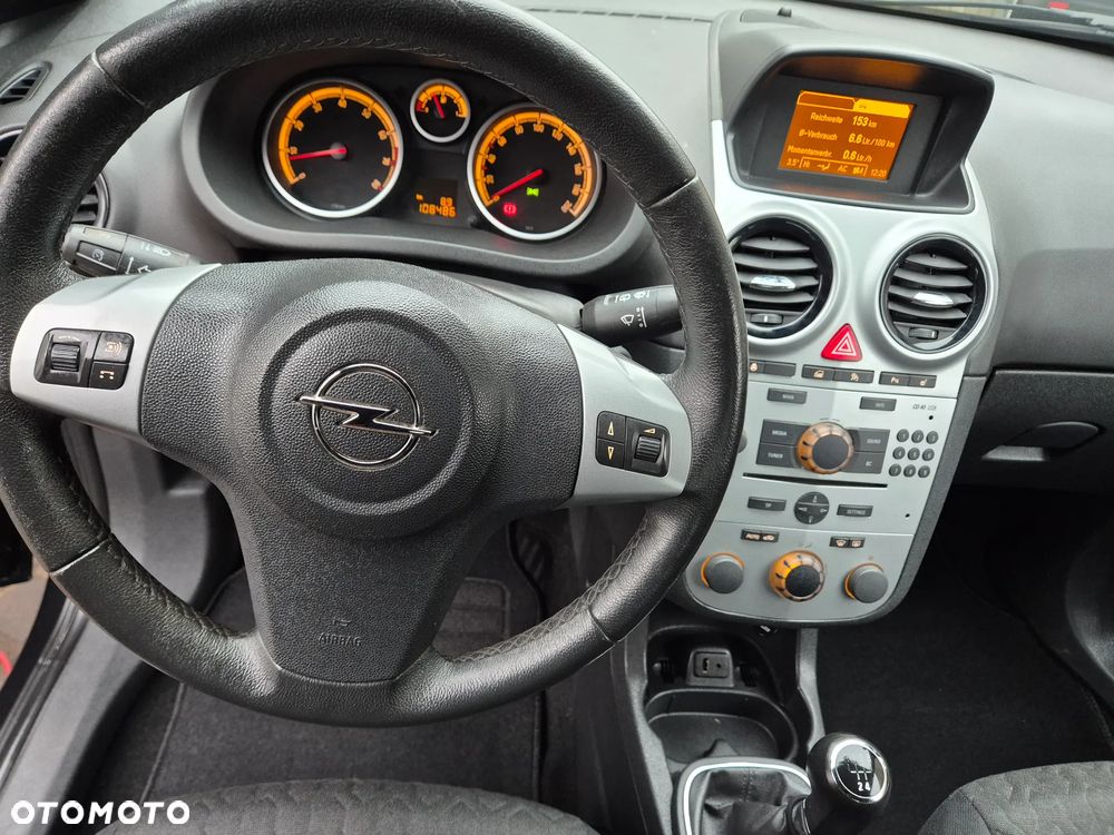 Opel Corsa 1.4 16V Active - 16