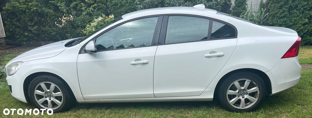 Volvo S60 D4 Kinetic - 3