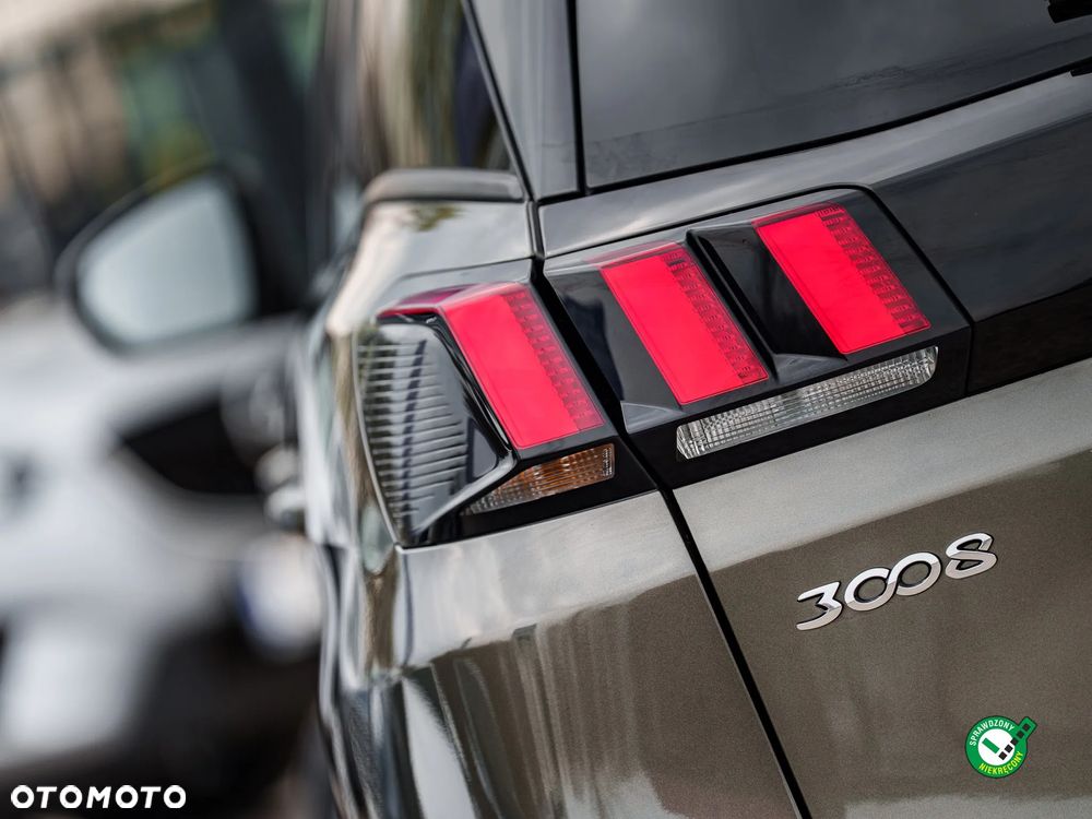 Peugeot 3008 1.5 BlueHDi Allure S&S - 10