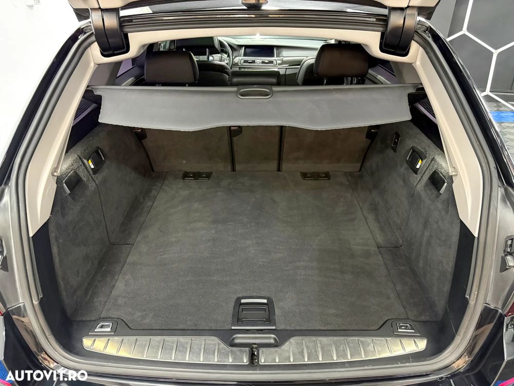 BMW Seria 5 525d xDrive Aut. Luxury Line - 29