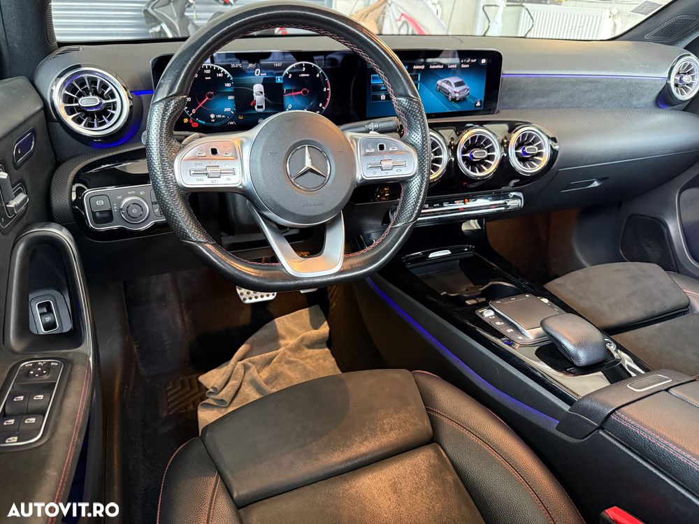 Mercedes-Benz A 200 d Sedan 8G-DCT AMG Line - 27
