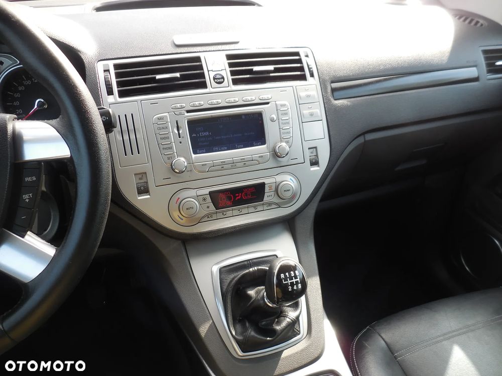 Ford Kuga - 23